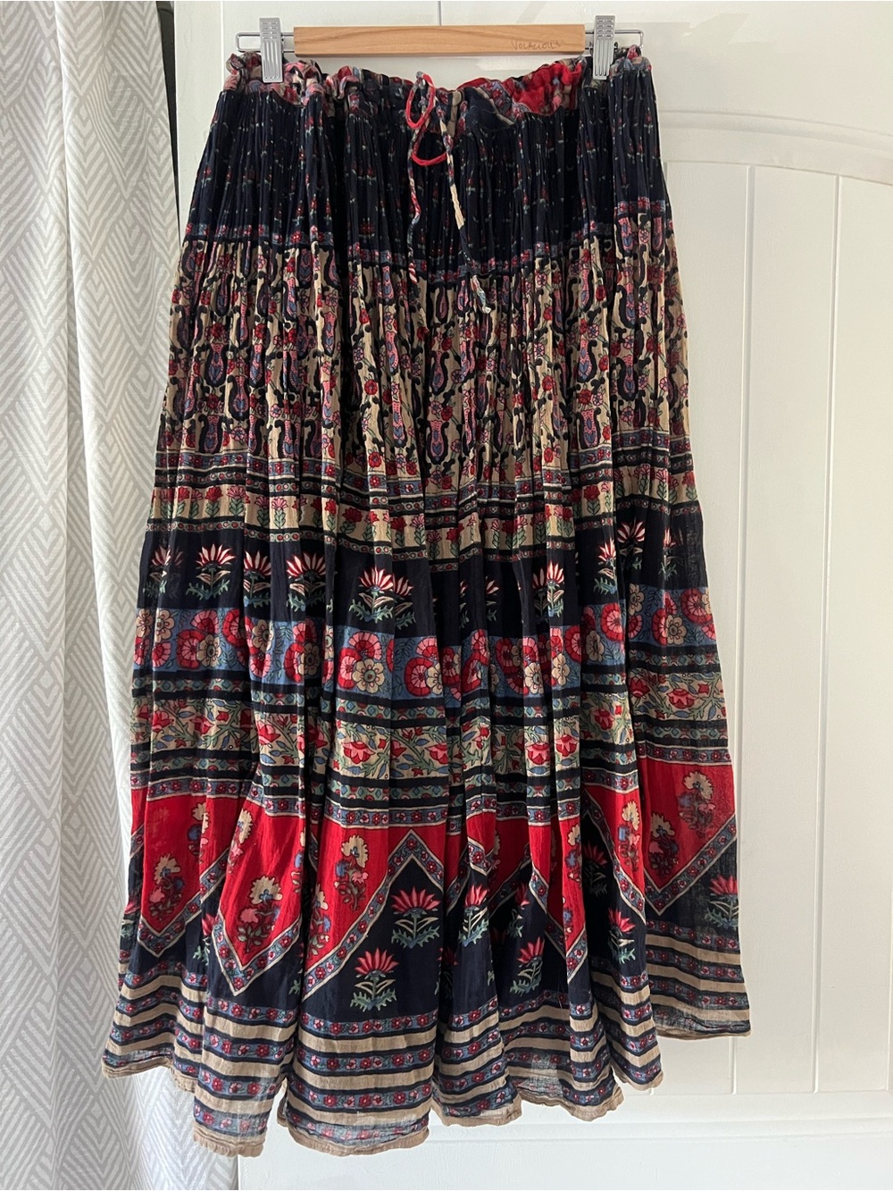 Boho Floral Broom Maxi Skirt in Red and Black Free Size